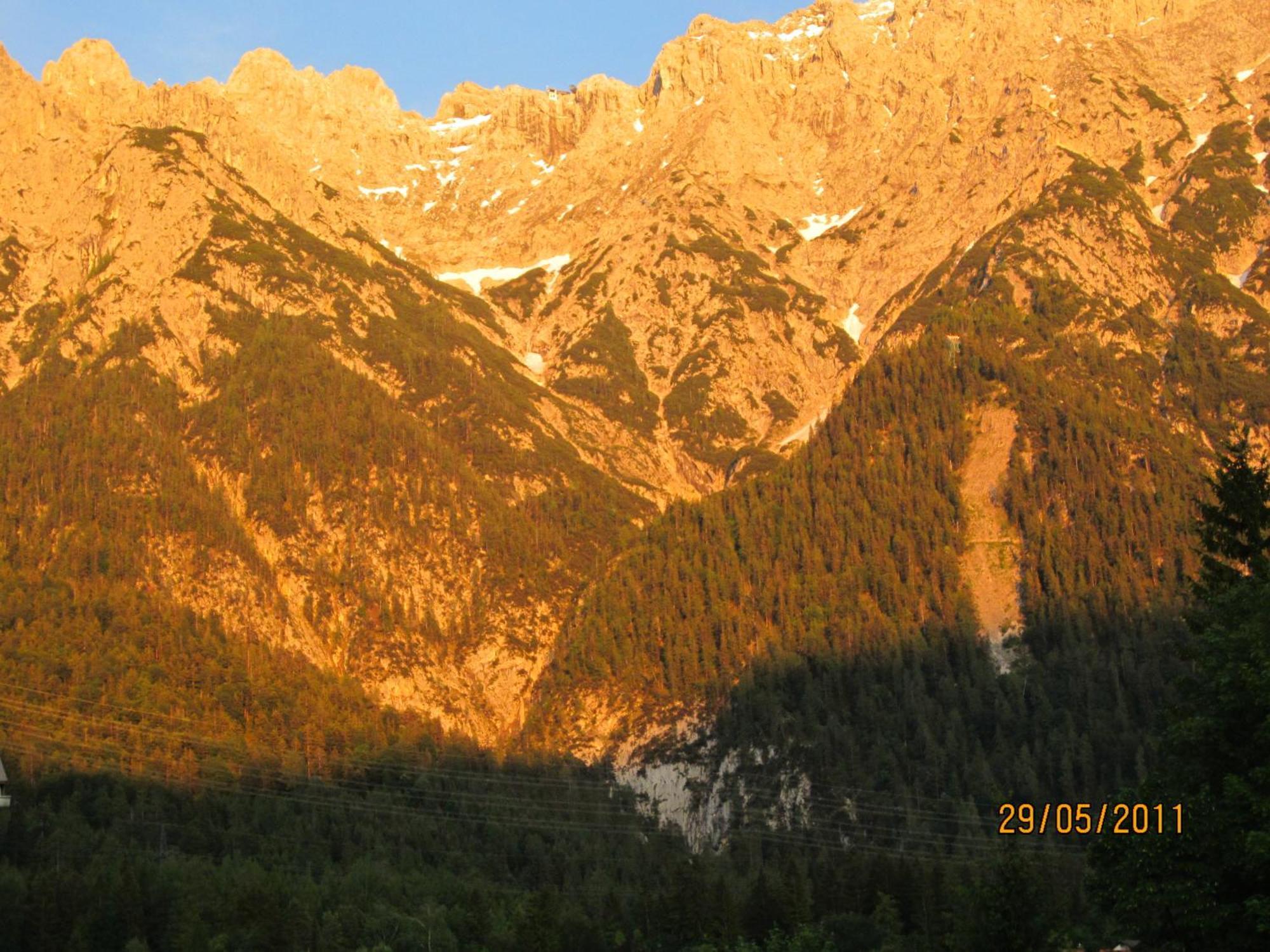 Romantische 5-Sterne- Ferienwohnungen Mittenwald Exterior photo